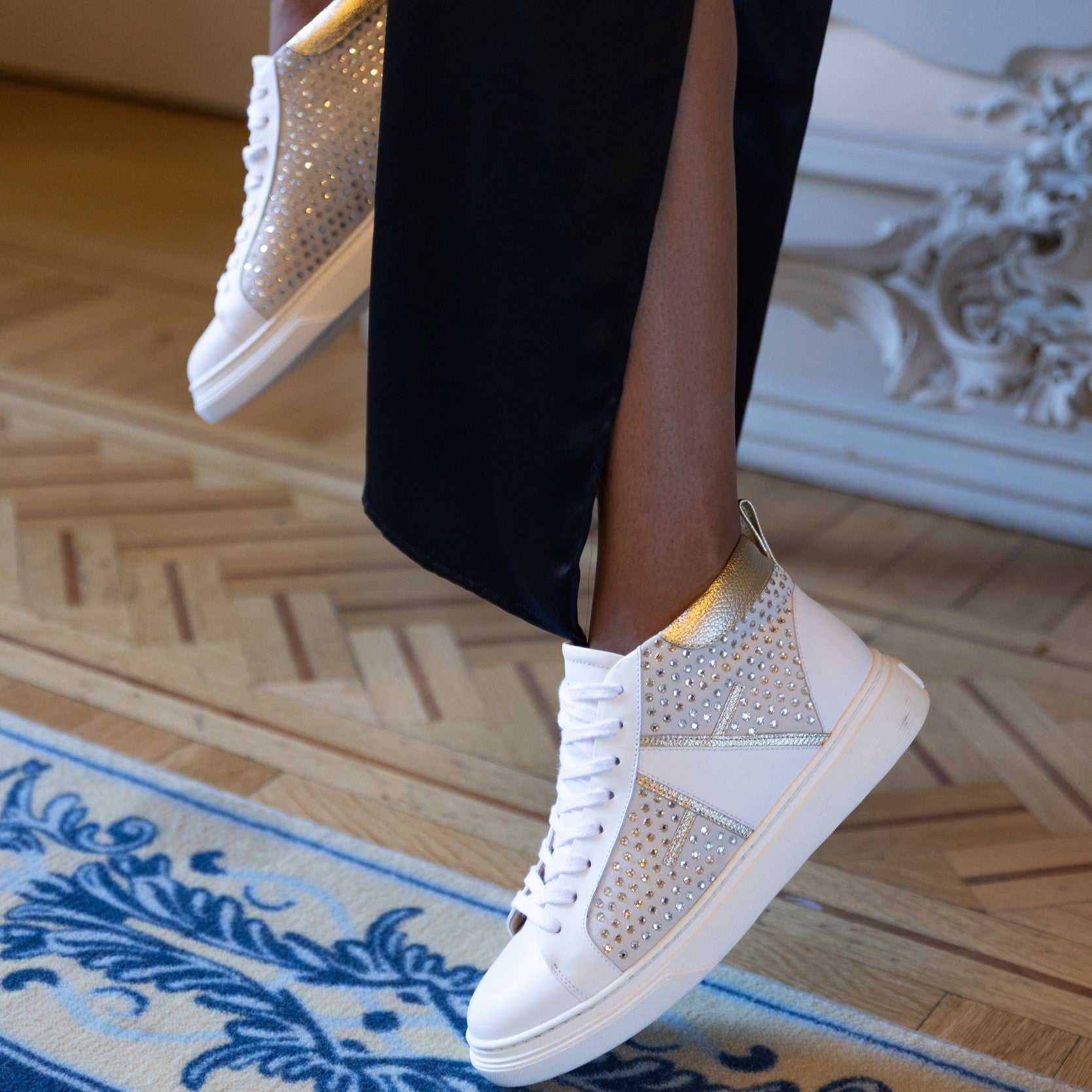 Pretoria 02 White Sarah Maier