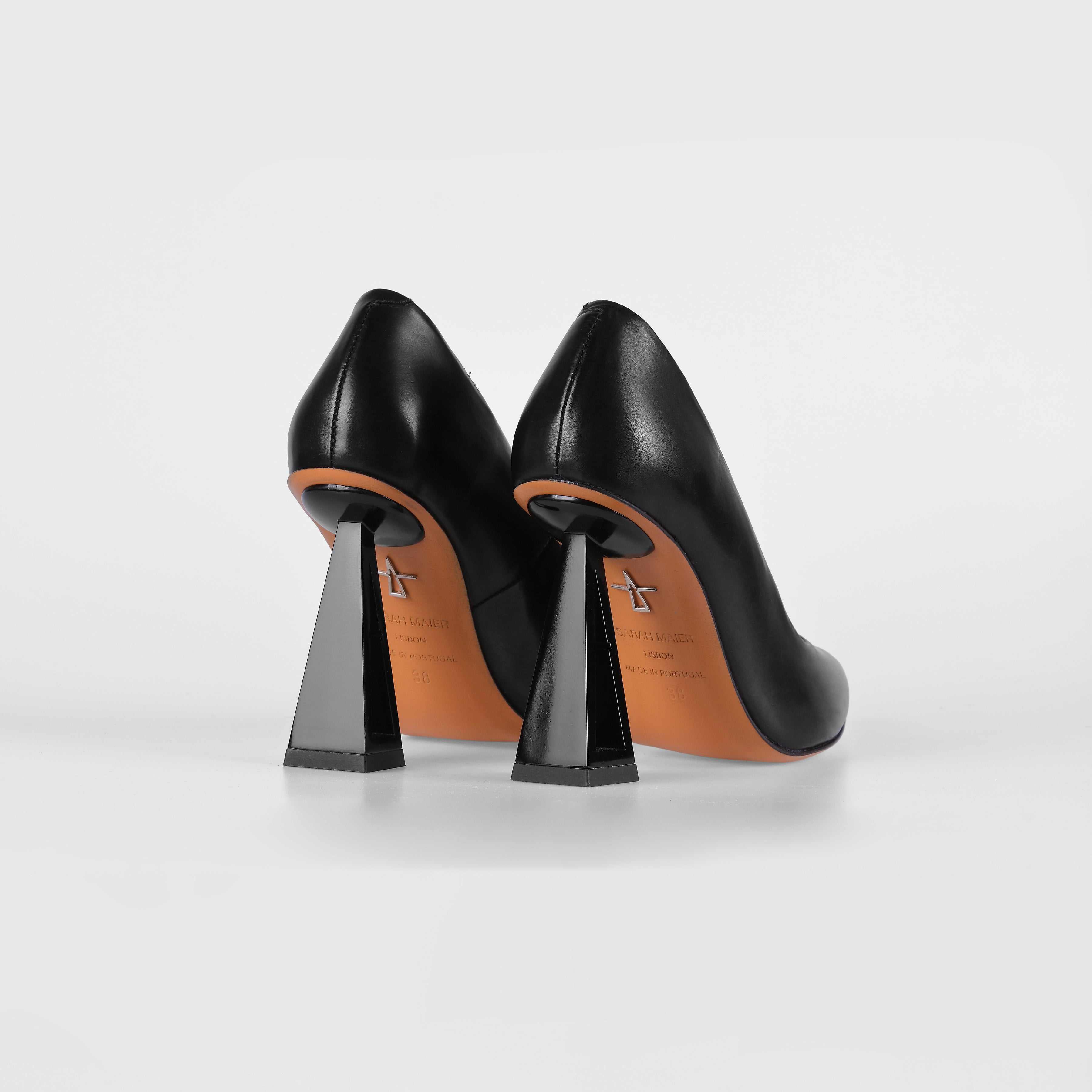 Paris 01 Black Sarah Maier