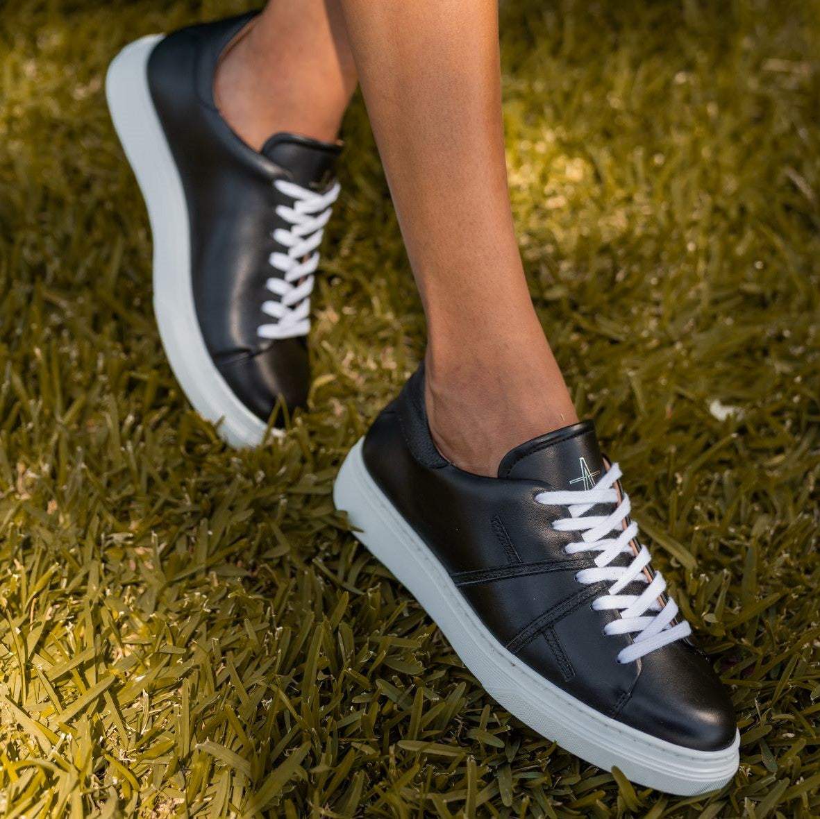 Pretoria 01 Black Sarah Maier